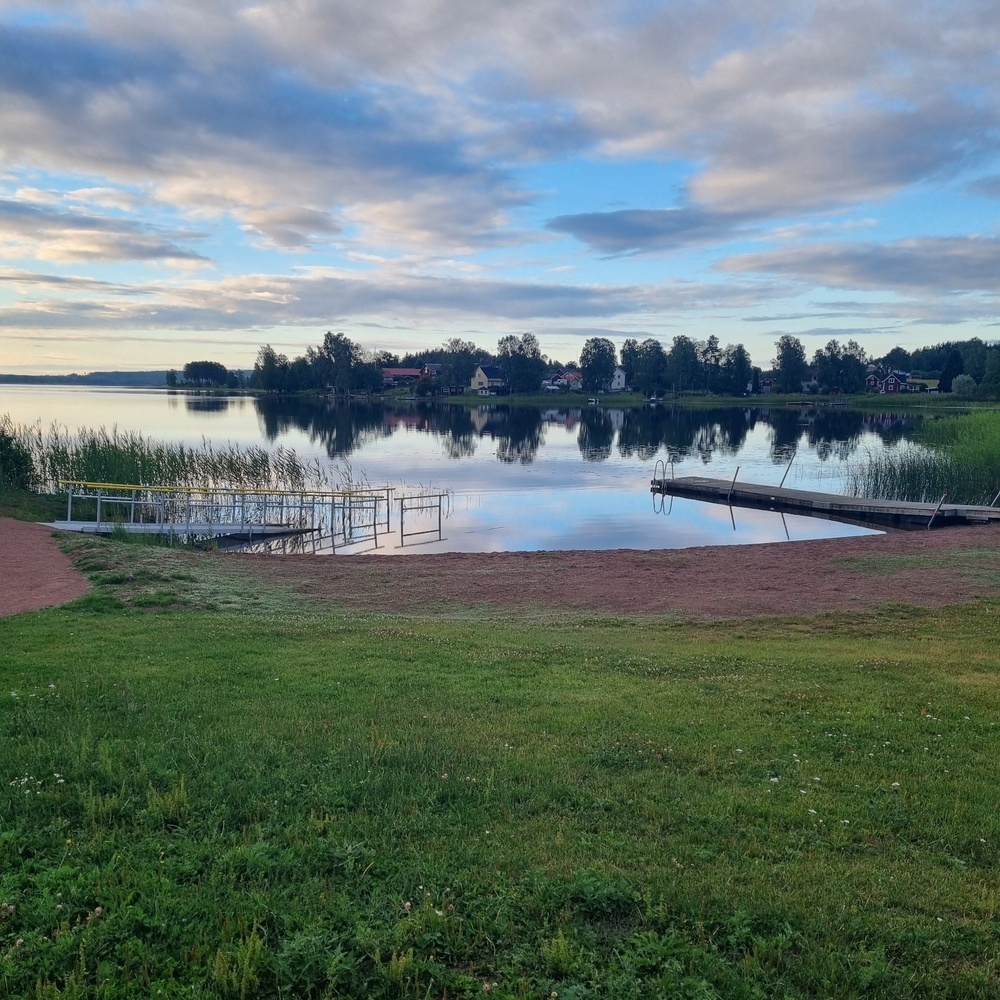  Långshyttan , Parkeringsplats: Gustafsnäsvikens badplats 