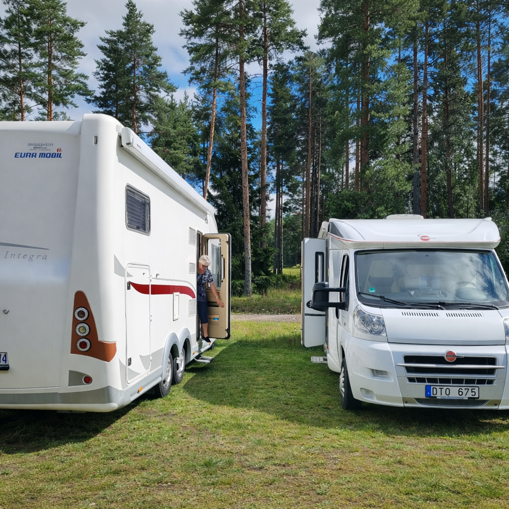  Brevens Bruk, Parkeringsplats: Röda Sand 