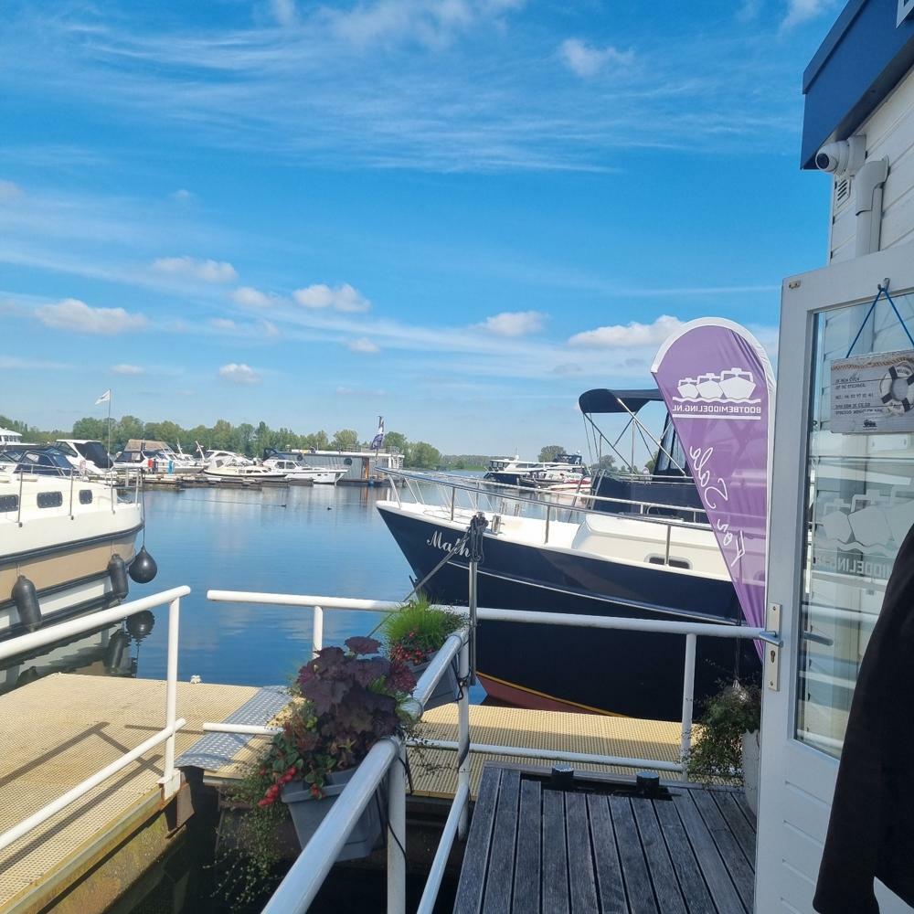  Ammerzoden, Ställplats: champinjonsodling – Ammerzoden 