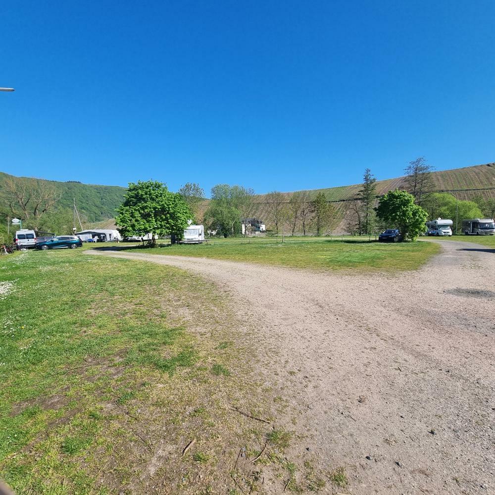  Neumagen-Dhron, Ställplats: Schönes Dhrontal (WoMo-Stellplatz & Bistro) 