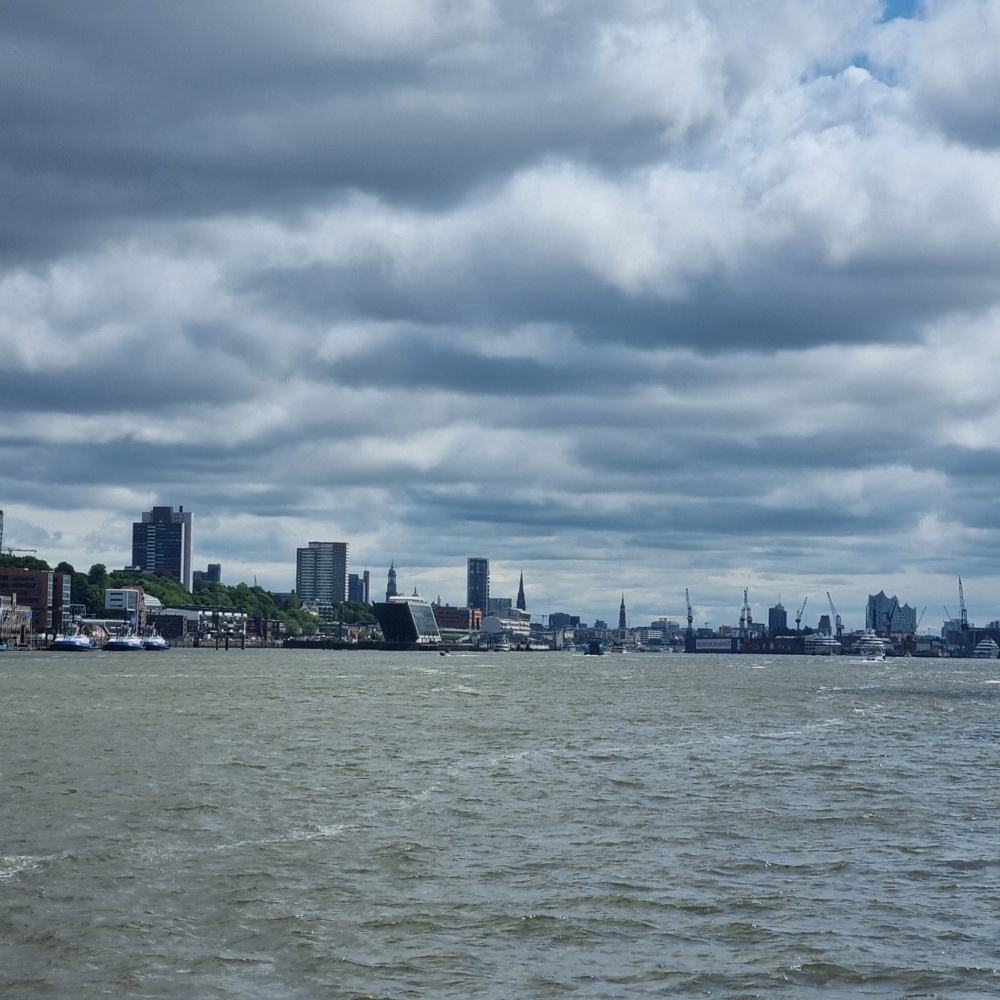  Hamburg , Ställplats: Wohnmobilstellplatz Elbepark Bunthaus 