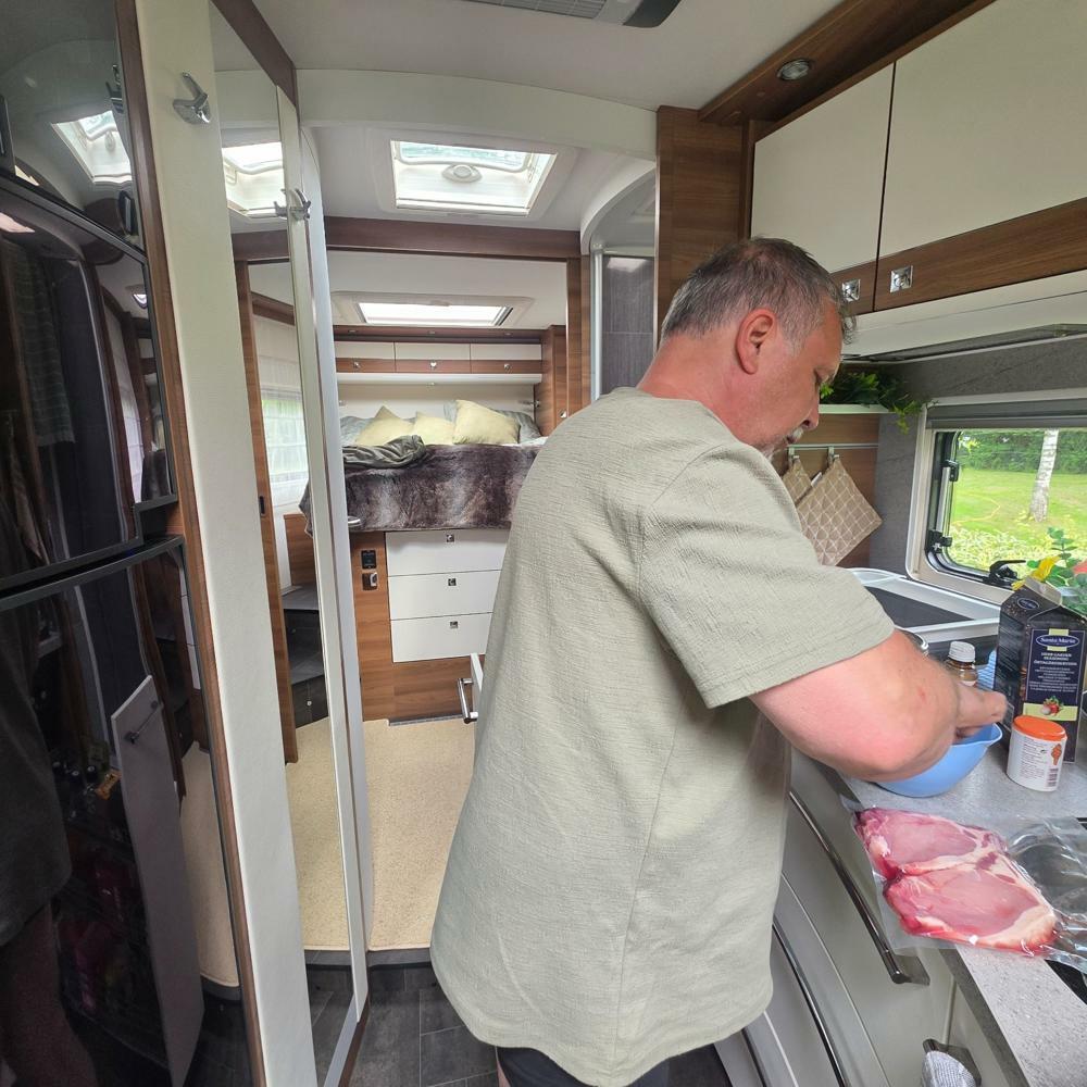  Thiers, Ställplats: Camping Iloa 