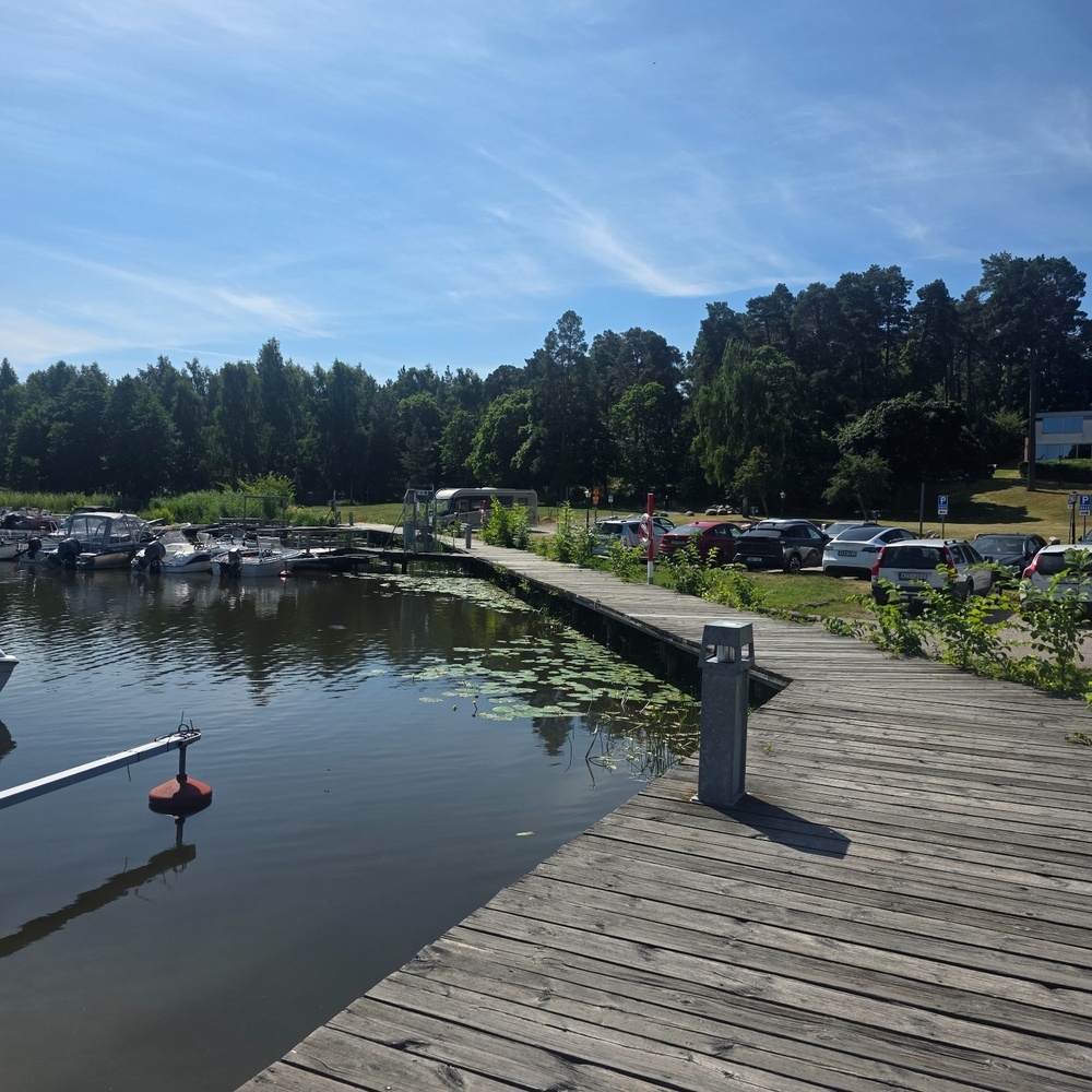  Sundbyholm , Ställplats: Sundbyholm Gästhamn 