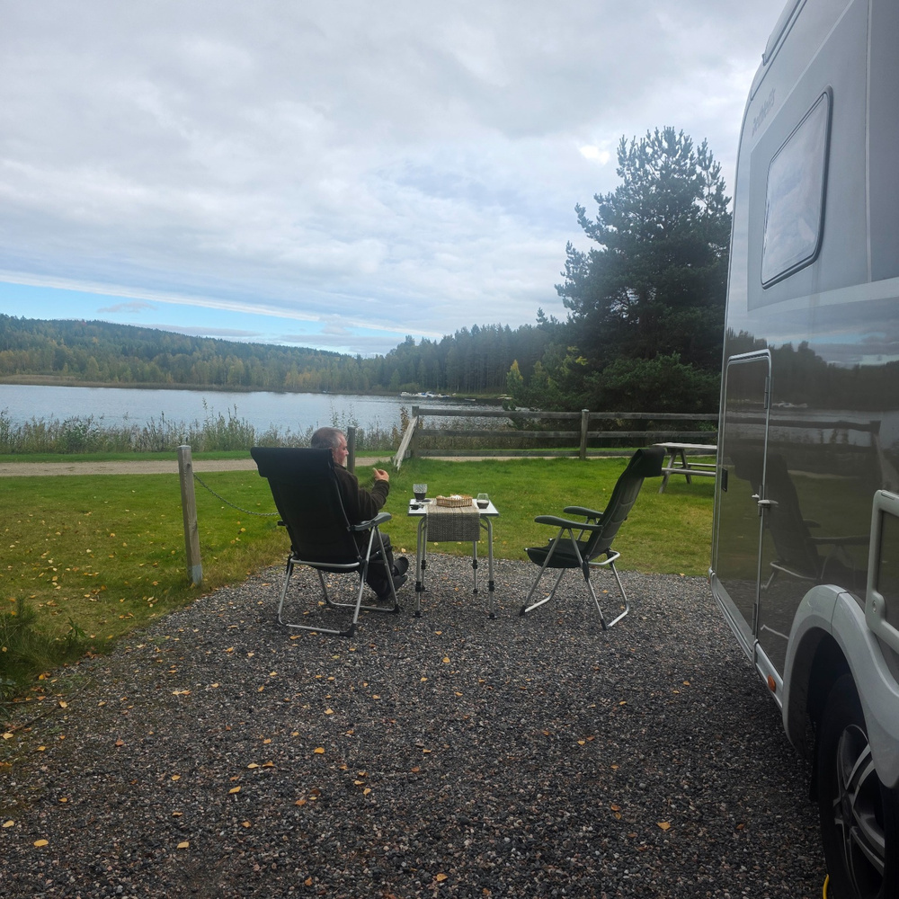  Saxdalen, Ställplats: Café & Dé  